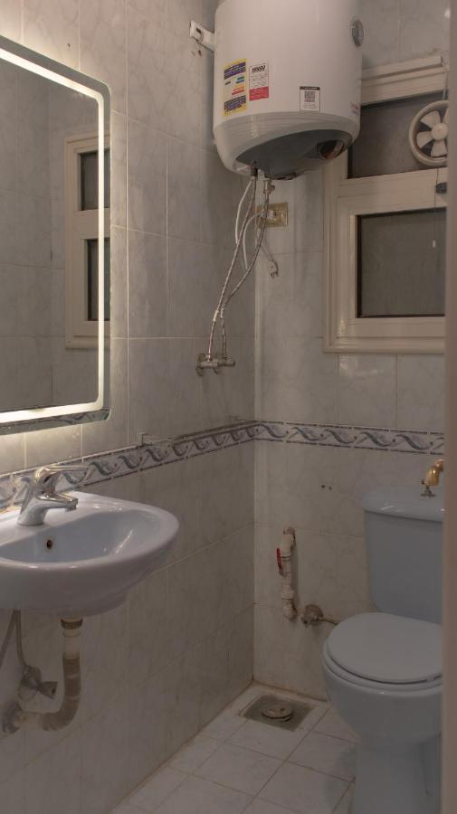 Cairo, Pyramids And Nile River View Luxury Apartment, Maadi Corniche Appartement *