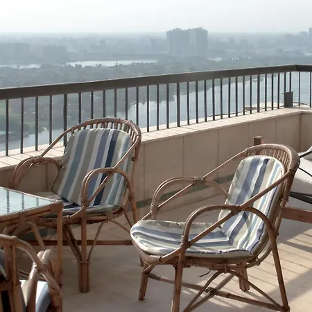 Cairo, Pyramids And Nile River View Luxury Apartment, Maadi Corniche Exterior photo