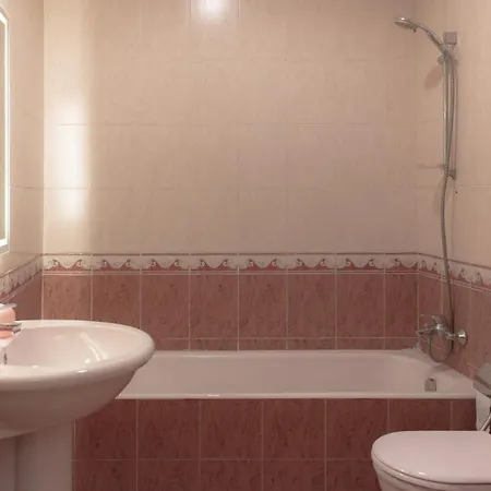 Cairo, Pyramids And Nile River View Luxury Apartment, Maadi Corniche Exterior photo